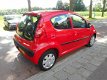 Peugeot 107 - 1.0 12V 68PK 5D XS met rechter dorpel schade - 1 - Thumbnail