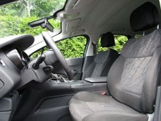 Peugeot 3008 - 1.6 HDiF ST 110 PK