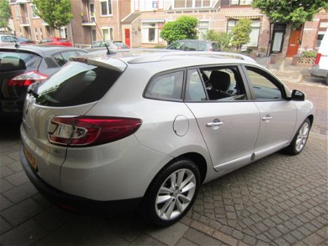 Renault Mégane Estate - 1.5 DCI EXPRESSION Navigatie Rijklaar Airco ECC Lichtm.velgen - 1