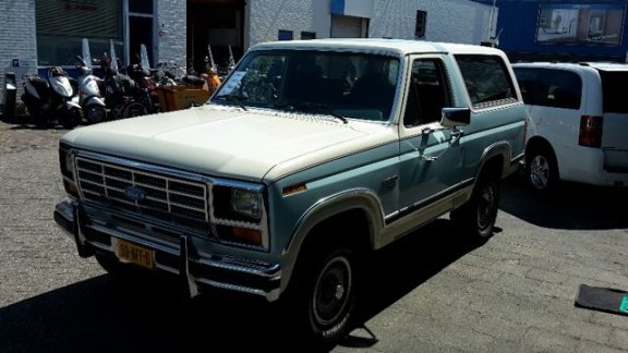 Ford Bronco 4x4 - 5.0 V8 - 1