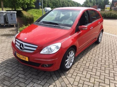 Mercedes-Benz B-klasse - 170 half leer 17 inch airco - 1