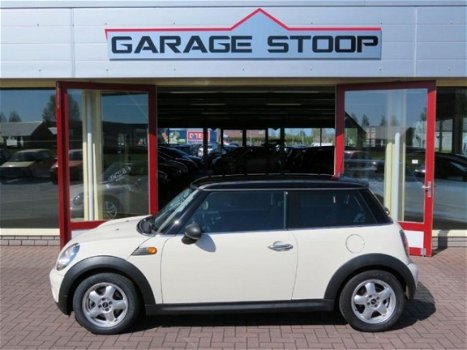 Mini Mini One - 1.4 SALT , AIRCO, LMV, COOPER UITGEVOERD, zeer nette staat - 1