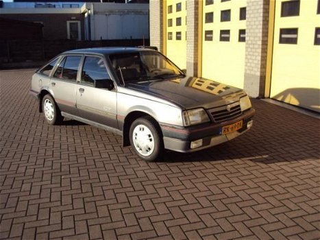 Opel Ascona - 1.6i GT - 1