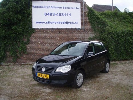 Volkswagen Polo - 1.4-16V Comfortline - 1