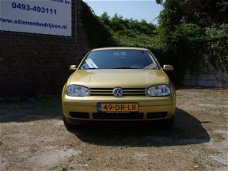 Volkswagen Golf - 2.0 Highline