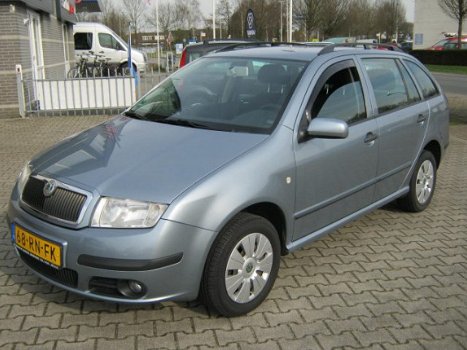 Skoda Fabia Combi - 1.4-16V Ambiente - 1