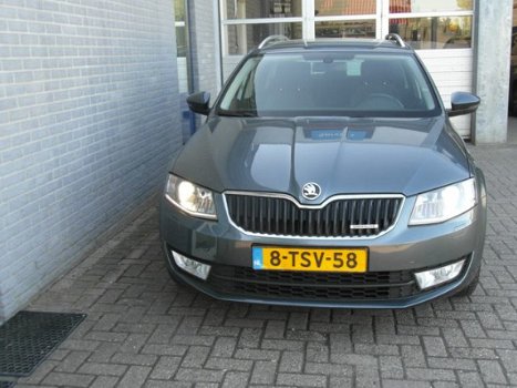 Skoda Octavia Combi - 1.6 TDI GREENLINE BUSINESSLINE Inclusief Afleveringskosten - 1