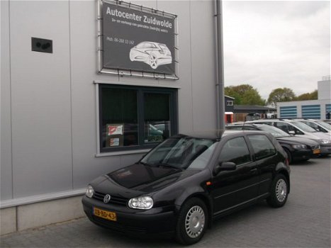 Volkswagen Golf - 1.9 TDI Trendline airco 1e eigenaar cv zeer nette - 1