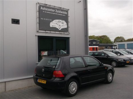 Volkswagen Golf - 1.9 TDI Trendline airco 1e eigenaar cv zeer nette - 1