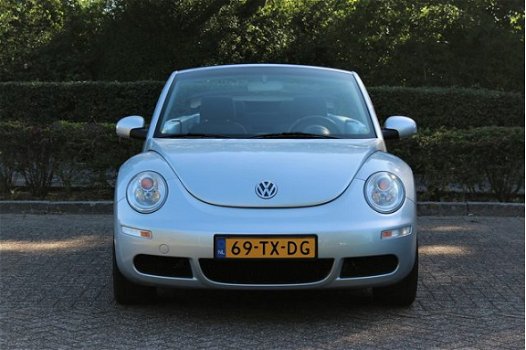 Volkswagen New Beetle Cabriolet - 1.6 HIGHLINE / Airco / Sportvelgen - 1