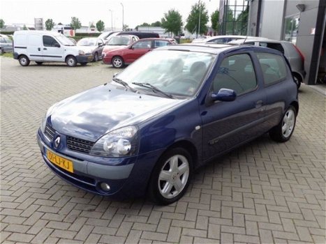 Renault Clio - 1.6-16V Dynamique (met Nieuwe APK - 1