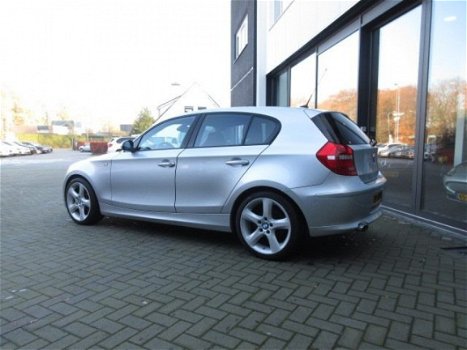 BMW 1-serie - 118d 2.0 136pk Autom High Executive Sport , Navi, Ecc, Pdc, Cruise, - 1