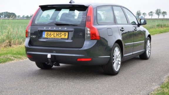 Volvo V50 - 1.6D S/S Sport in zeer goede en luxe staat - 1