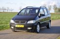 Opel Zafira - 2.2-16V Elegance Automaat, 7-persoons in goede staat - 1 - Thumbnail