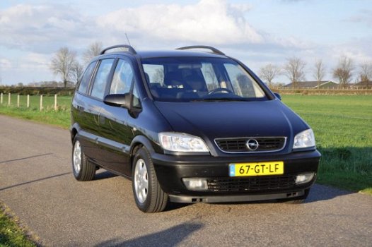Opel Zafira - 2.2-16V Elegance Automaat, 7-persoons in goede staat - 1