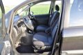 Opel Zafira - 2.2-16V Elegance Automaat, 7-persoons in goede staat - 1 - Thumbnail