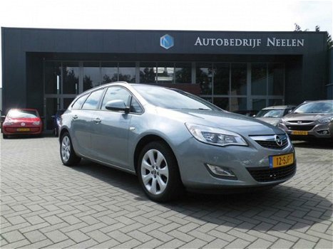 Opel Astra - Tourer 1.4 Turbo 16V Sports Edition aut - 1