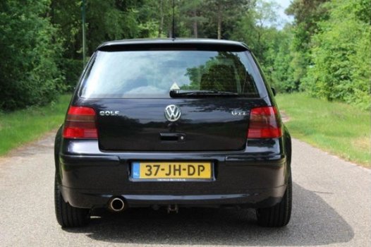 Volkswagen Golf - 4 1.8-20V Turbo GTI Jubi 25 Jahre 2002/ Dealer ond./ NAP/ Clima/ Cruise/ 6-bak/ CV - 1