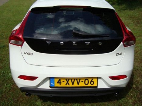 Volvo V40 - 2.0D4-190PK/Momentum/Business - 1