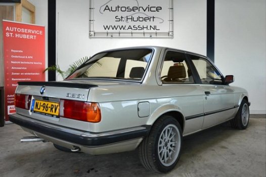 BMW 3-serie Coupé - e30 323i Coupé Type-1 NL auto 3de eigenaar - 1