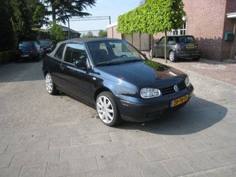 Volkswagen Golf Cabriolet - 1.8 Trendline - 1