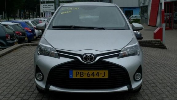 Toyota Yaris - 1.0 VVT-i Now all-in prijs - 1