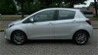 Toyota Yaris - 1.0 VVT-i Now all-in prijs - 1 - Thumbnail