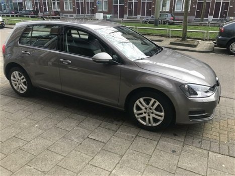 Volkswagen Golf - 1.6 TDI Highline - 1