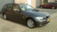 BMW 3-serie Touring - 320i Executive