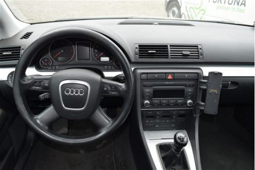 Audi A4 Avant - 2.5 TDI Pro Line - 1