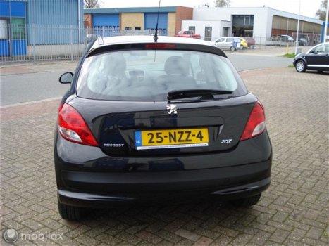 Peugeot 207 - 1.4 XR - 1