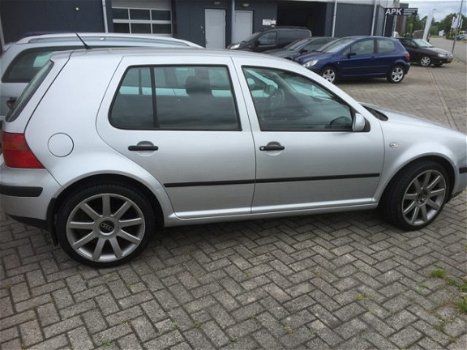 Volkswagen Golf - 1.4-16V Comfortline - 1