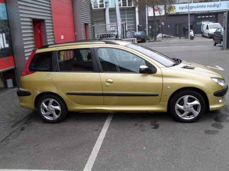 Peugeot 206 SW - 1.6-16V XS, Clima, licht metalen velgen, etc - 1