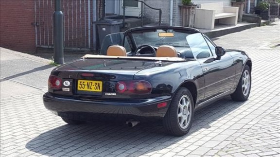 Mazda MX-5 - Miata 1.8 1.8i - 1