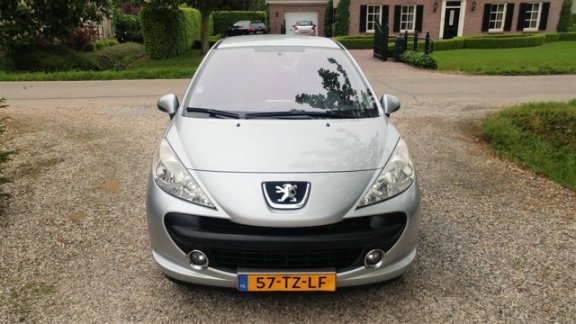 Peugeot 207 - 1.4-16V XS - 1