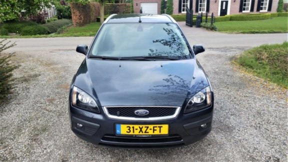 Ford Focus Wagon - 1.8-16V Ambiente Flexifuel - 1