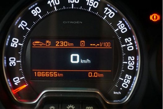 Citroën C5 - 1.6 HDiF Ligne Business handgeschakeld Clima. Cruise Control - 1