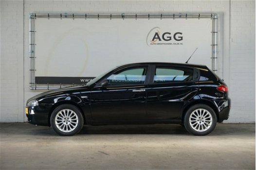 Alfa Romeo 147 - 1.6 T.Spark 16V Distinctive Airco. Nieuw Model - 1