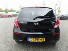 Hyundai i20 - 1.2I GO Airco/Cruise control