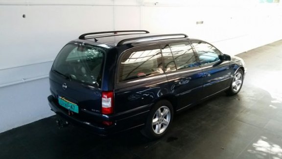 Opel Omega Wagon - 2.2 DTH ONYX EDITION Bomvol leer clima dealer onderhouden tot laatste beurt - 1