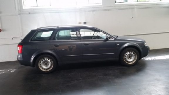 Audi A4 Avant - 1.9 TDI MT 96KW AUTOMAAT LEER XENON NAP - 1