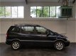 Opel Zafira - 2.2-16V ELEGANCE weinig km NAP APK DEALER CAR - 1 - Thumbnail