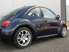 Volkswagen New Beetle - 2.0 Highline