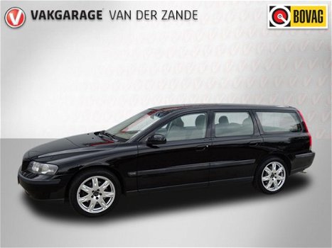 Volvo V70 - 2.4 T Automaat, Leder, Clima, YOUNGTIMER Bijtellingsvriendelijk - 1