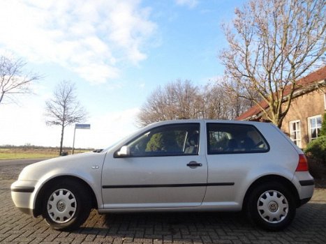 Volkswagen Golf - 1.9 SDI 1999 met Airco en Slechts 261000 km - 1