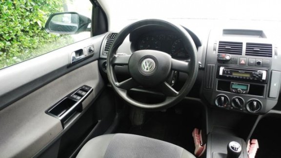 Volkswagen Polo - 1.6 - 1