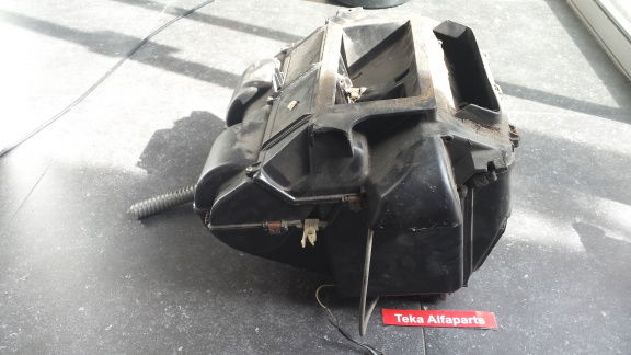 Alfa Romeo Alfetta Kachel Gebläsekasten 116555700401 Used - Afbeelding 3