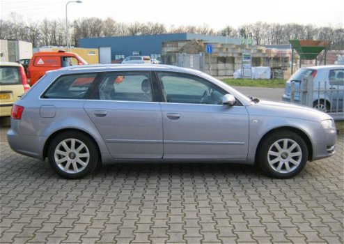 Audi A4 Avant - 1.6 Pro Line - 1