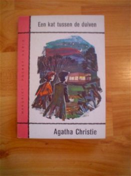 Een kat tussen de duiven door Agatha Christie - 1