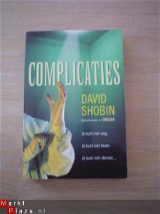 Complicaties door David Shobin